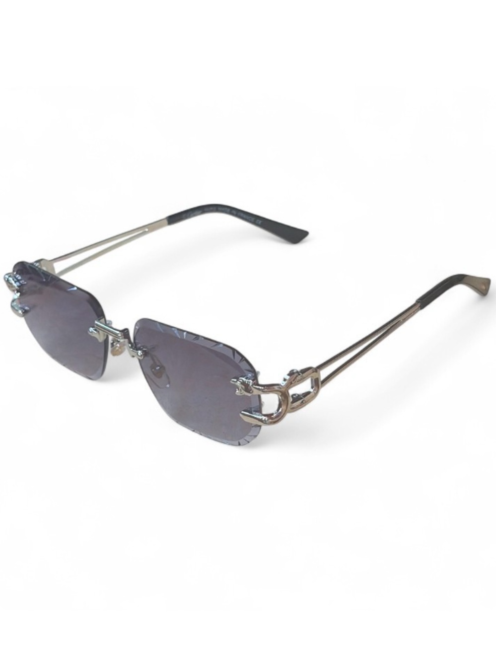 🆕 🕶️ Cartier Sunglasses + case 🕶️